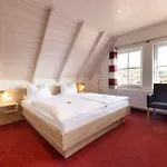 Hotel-restaurant Straussen 3*
