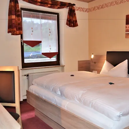 Hotel-restaurant Straussen 3*