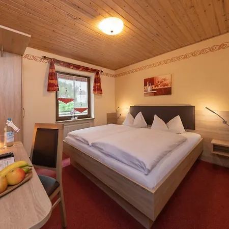 Hotel-restaurant Straussen 3*