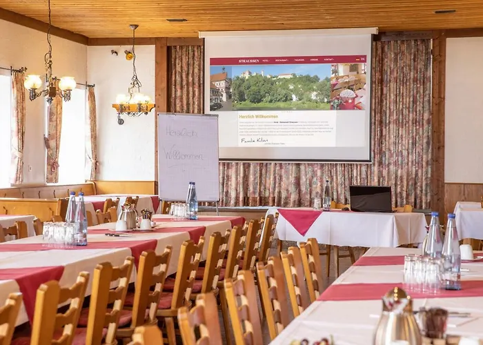 Hotel-restaurant Straussen Отель Харбург