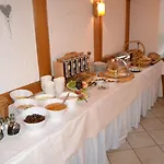 斯特劳森餐厅酒店 酒店 哈尔堡