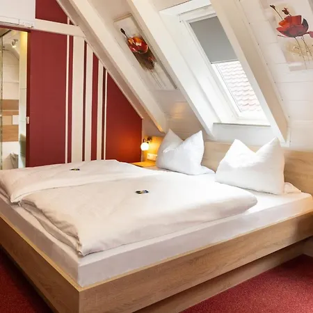 Hotel-restaurant Straussen Harburg (Bavaria)