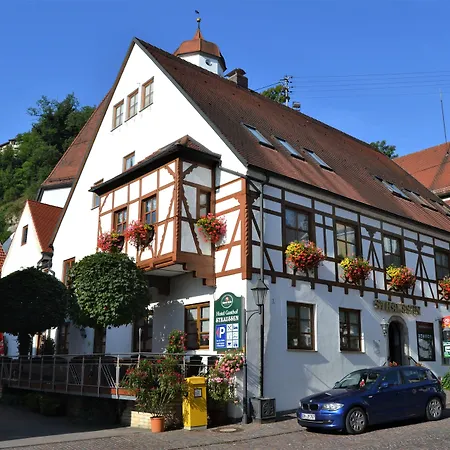 Hotel-restaurant Straussen Hotel
