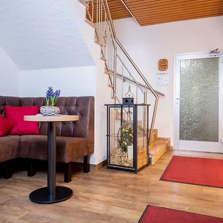 Hotel-restaurant Straussen Harburg (Bavaria)