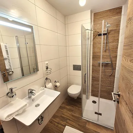 Hotel-restaurant Straussen 3*
