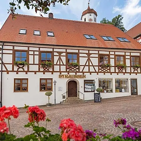 Hotel-restaurant Straussen Harburg (Bavaria)