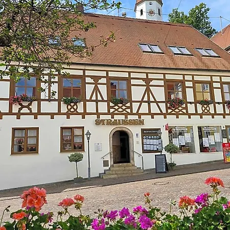 Hotell Hotel-restaurant Straussen Harburg (Bavaria)