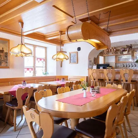 Hotel-restaurant Straussen Hotel