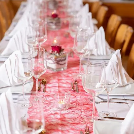 Hotel-restaurant Straussen 3*