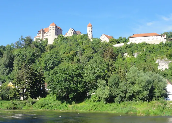 Hotel-restaurant Straussen Harburg (Bavaria)