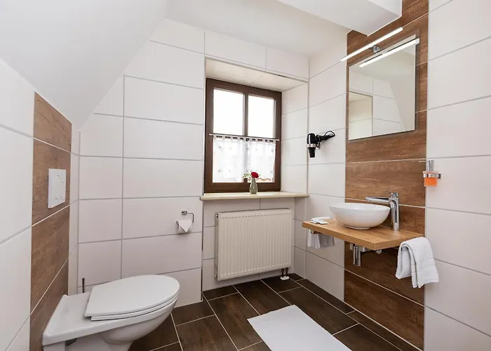 Hotel Hotel-restaurant Straussen Harburg (Bavaria)